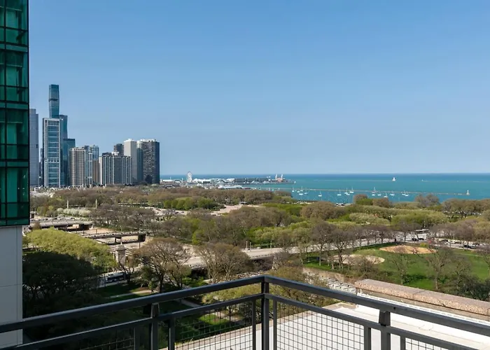 Downtown Penthouse - Mich Ave 2bd Gym And Views #12 *