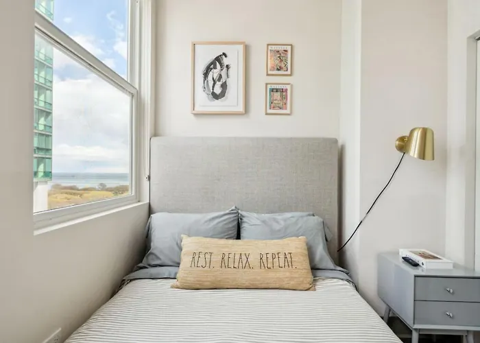Downtown Penthouse - Mich Ave 2bd Gym And Views #12 *